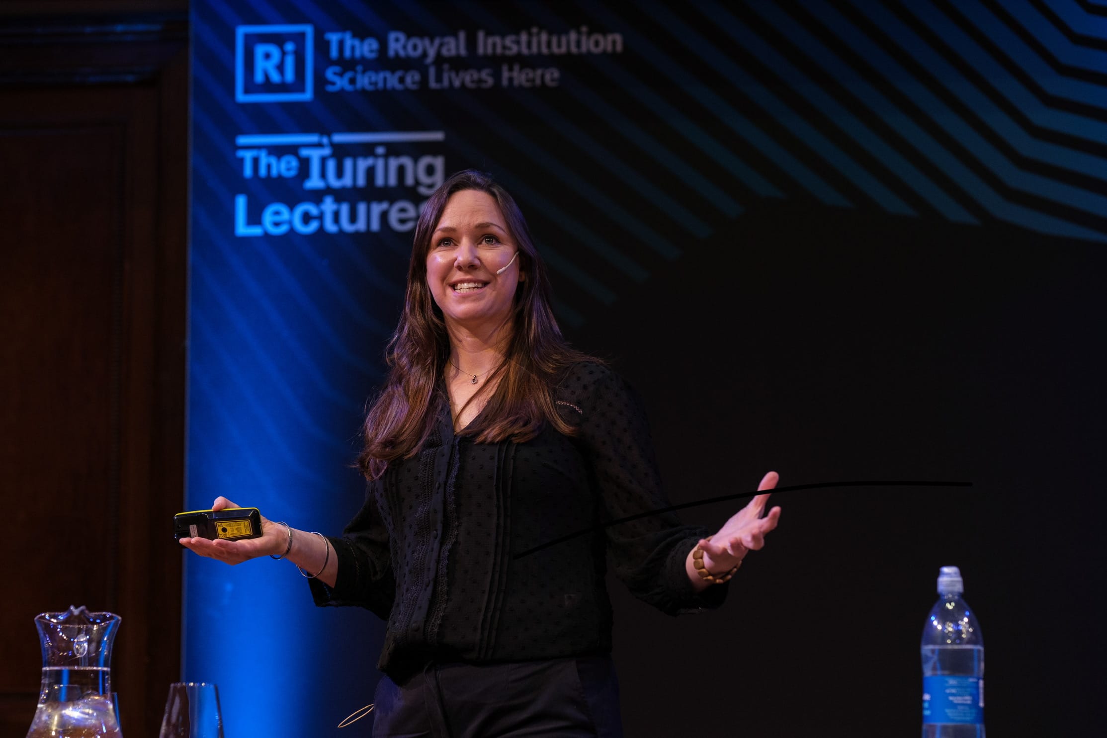 Dr Mhairi Aitken